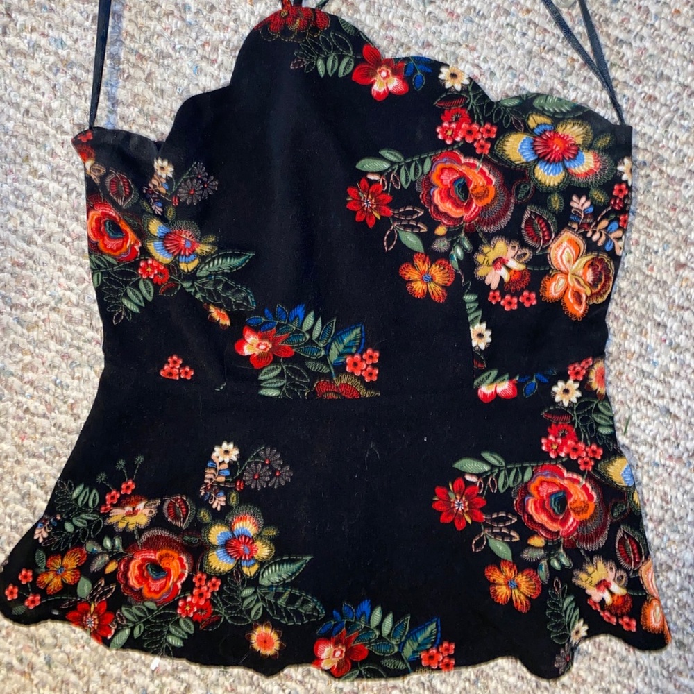 Monteau summer strappy top size L floral/black